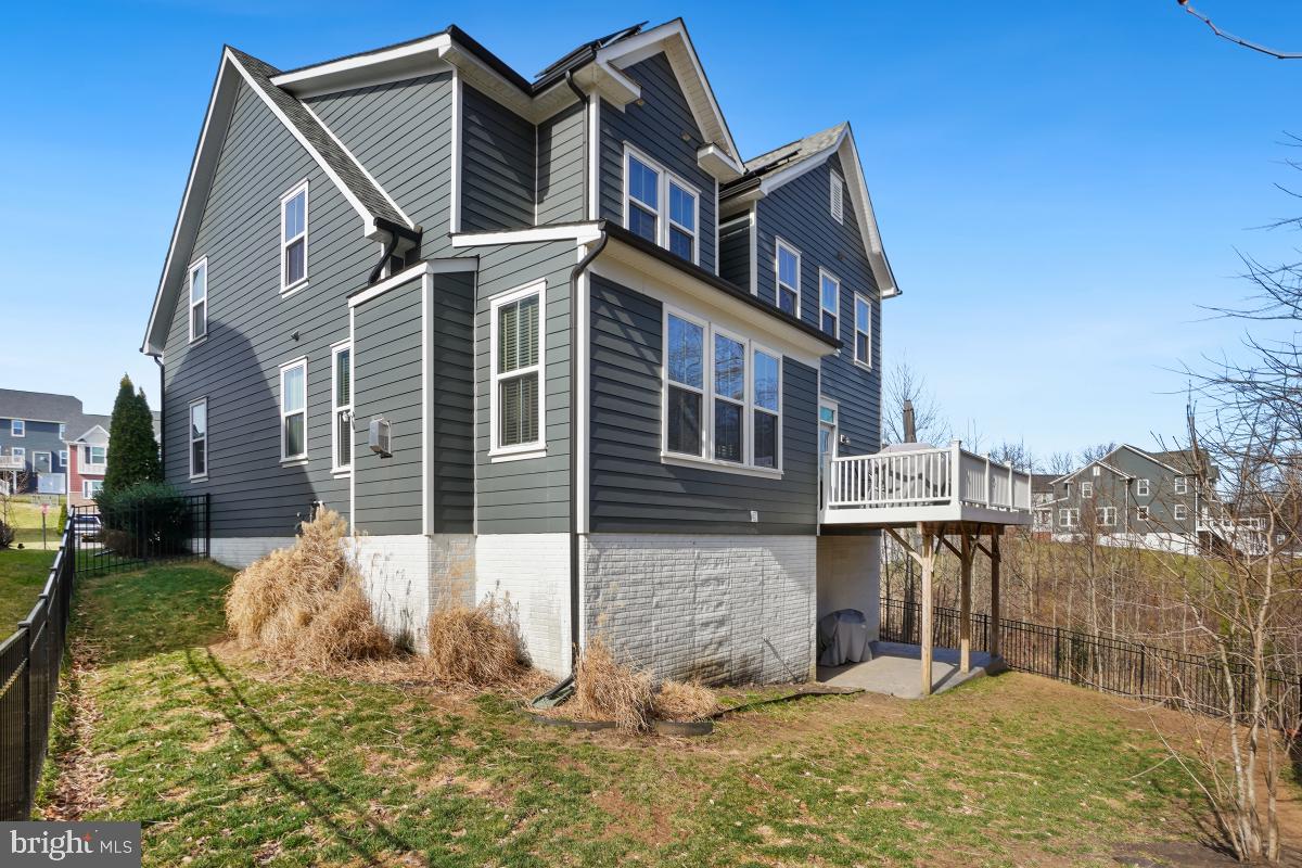 2305 HARMSWORTH DR, DUMFRIES, Virginia 22026, 4 Bedrooms Bedrooms, ,2 BathroomsBathrooms,Residential,For sale,2305 HARMSWORTH DR,VAPW2096020 MLS # VAPW2096020