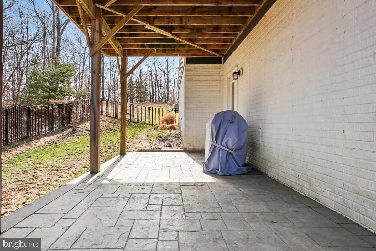 2305 HARMSWORTH DR, DUMFRIES, Virginia 22026, 4 Bedrooms Bedrooms, ,2 BathroomsBathrooms,Residential,For sale,2305 HARMSWORTH DR,VAPW2096020 MLS # VAPW2096020