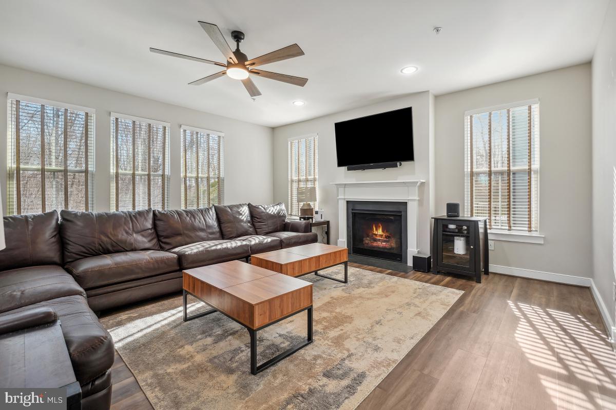 2305 HARMSWORTH DR, DUMFRIES, Virginia 22026, 4 Bedrooms Bedrooms, ,2 BathroomsBathrooms,Residential,For sale,2305 HARMSWORTH DR,VAPW2096020 MLS # VAPW2096020
