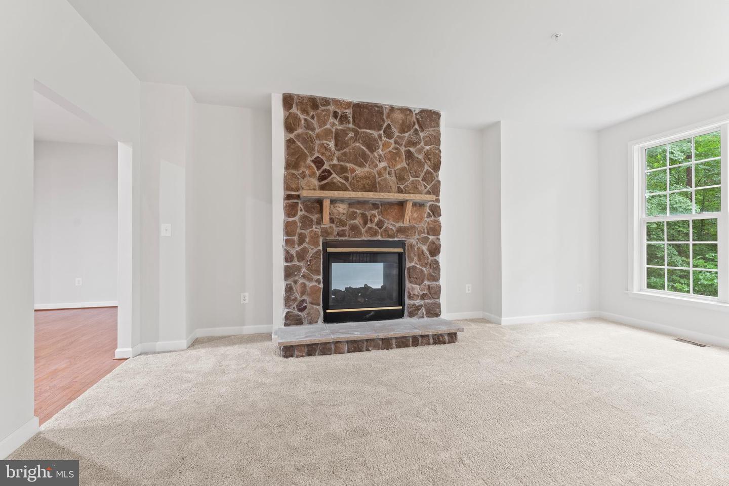35 MARCH CT, FREDERICKSBURG, Virginia 22406, 4 Bedrooms Bedrooms, ,3 BathroomsBathrooms,Residential,For sale,35 MARCH CT,VAST2039400 MLS # VAST2039400
