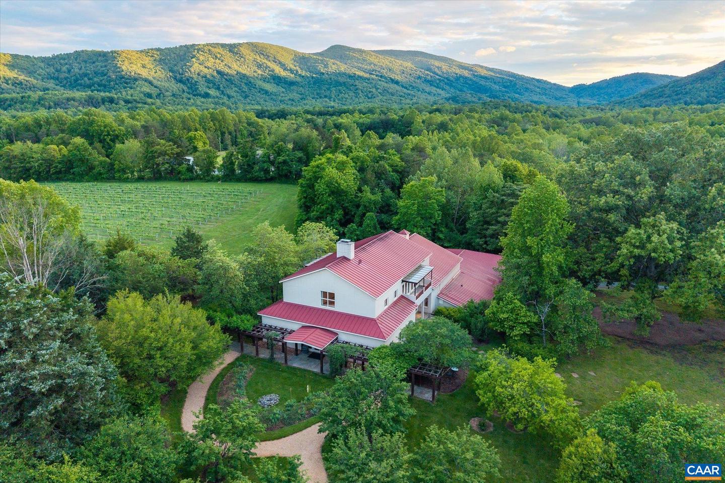 5190 SUGAR RIDGE RD, CROZET, Virginia 22932, 5 Bedrooms Bedrooms, ,4 BathroomsBathrooms,Residential,For sale,5190 SUGAR RIDGE RD,665249 MLS # 665249