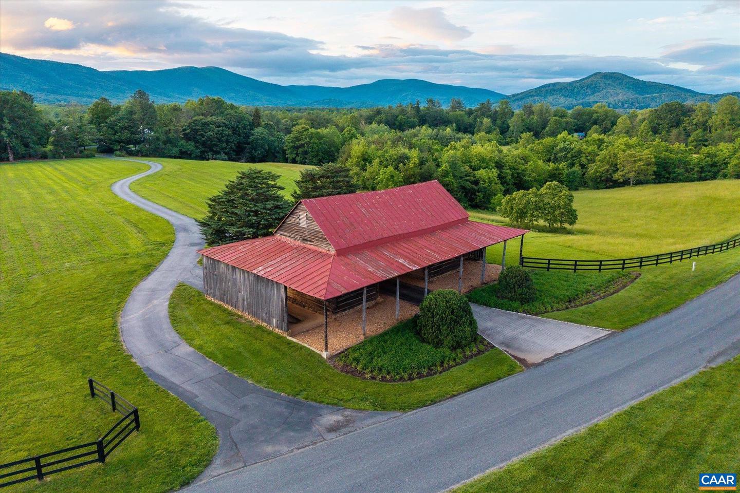 5190 SUGAR RIDGE RD, CROZET, Virginia 22932, 5 Bedrooms Bedrooms, ,4 BathroomsBathrooms,Residential,For sale,5190 SUGAR RIDGE RD,665249 MLS # 665249