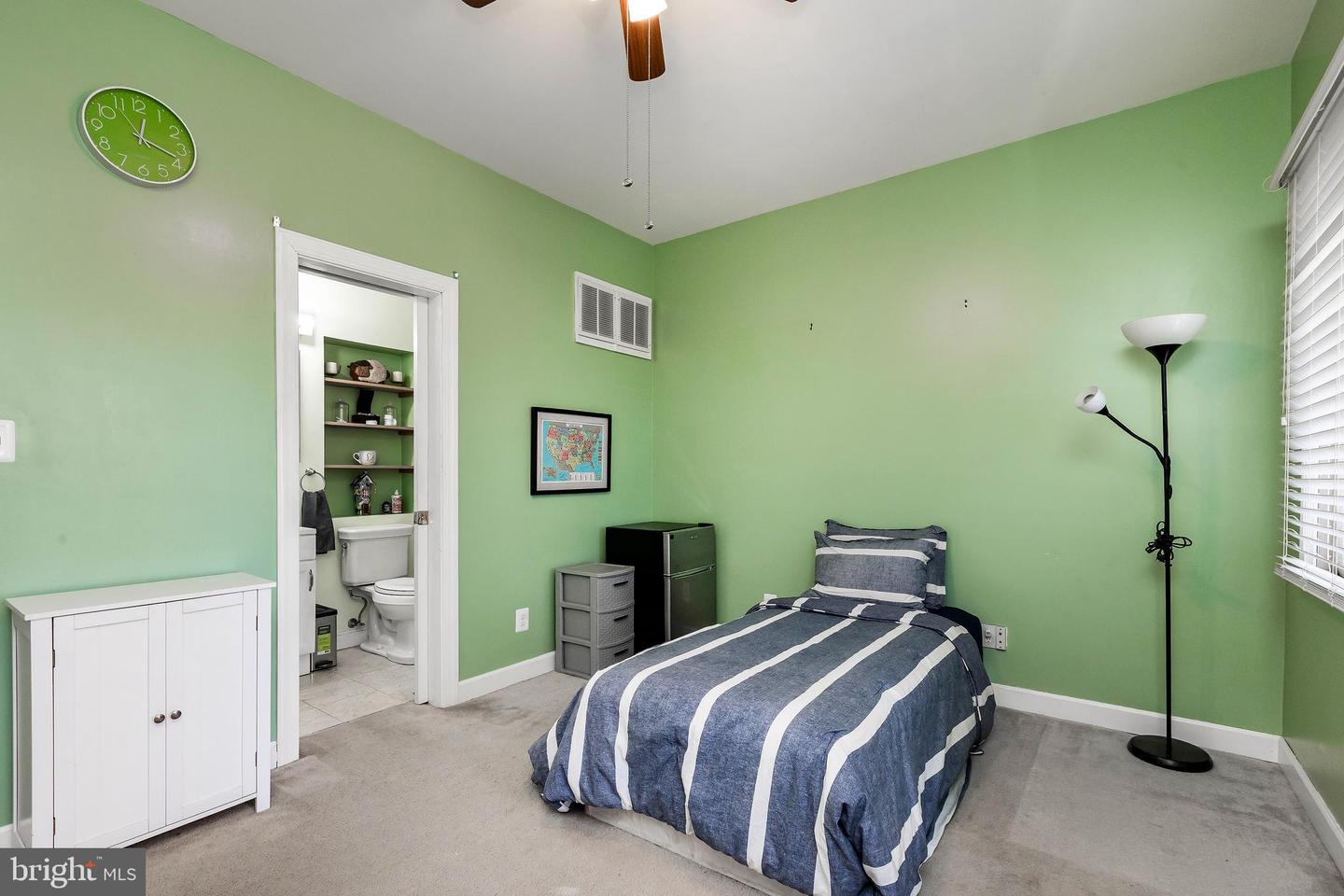 28 S INGRAM ST, ALEXANDRIA, Virginia 22304, 4 Bedrooms Bedrooms, ,3 BathroomsBathrooms,Residential,For sale,28 S INGRAM ST,VAAX2042864 MLS # VAAX2042864