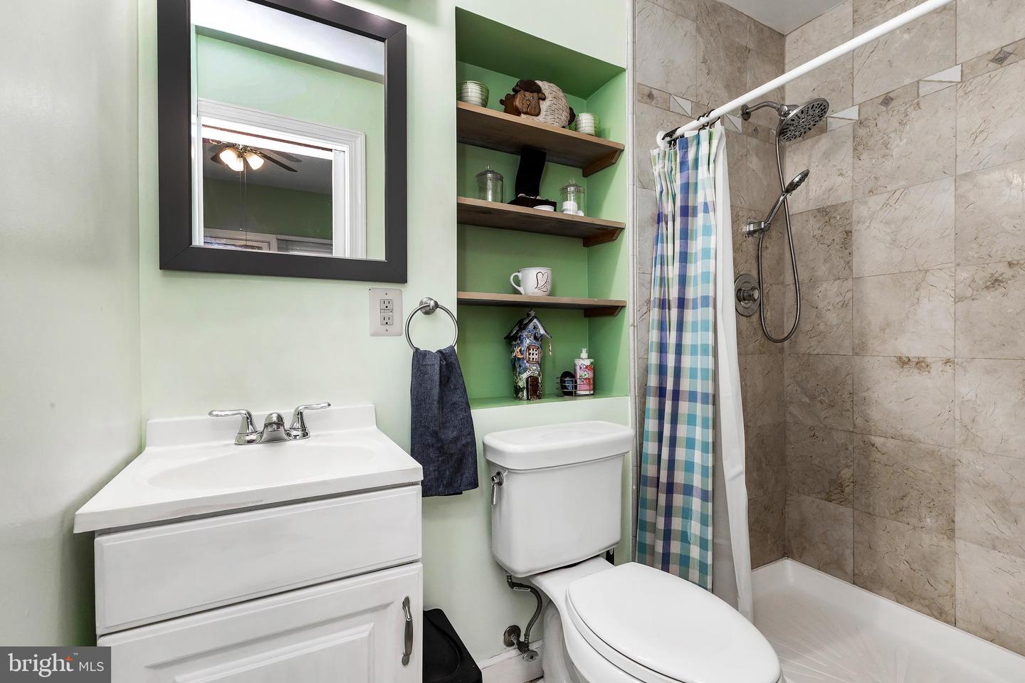 28 S INGRAM ST, ALEXANDRIA, Virginia 22304, 4 Bedrooms Bedrooms, ,3 BathroomsBathrooms,Residential,For sale,28 S INGRAM ST,VAAX2042864 MLS # VAAX2042864