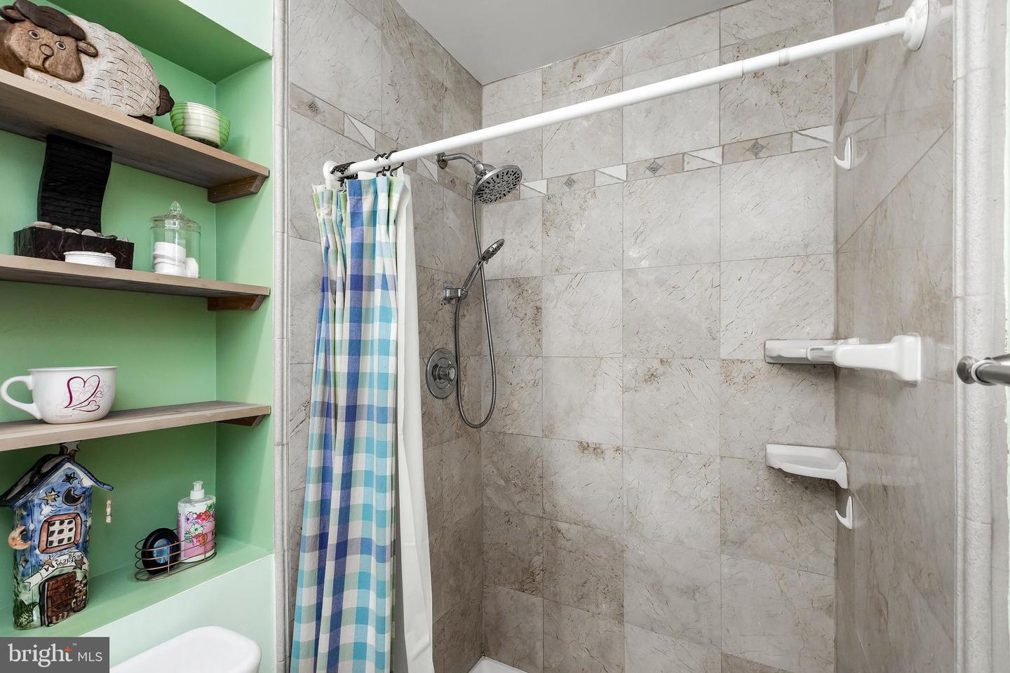 28 S INGRAM ST, ALEXANDRIA, Virginia 22304, 4 Bedrooms Bedrooms, ,3 BathroomsBathrooms,Residential,For sale,28 S INGRAM ST,VAAX2042864 MLS # VAAX2042864