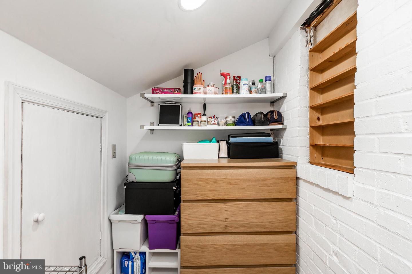 28 S INGRAM ST, ALEXANDRIA, Virginia 22304, 4 Bedrooms Bedrooms, ,3 BathroomsBathrooms,Residential,For sale,28 S INGRAM ST,VAAX2042864 MLS # VAAX2042864