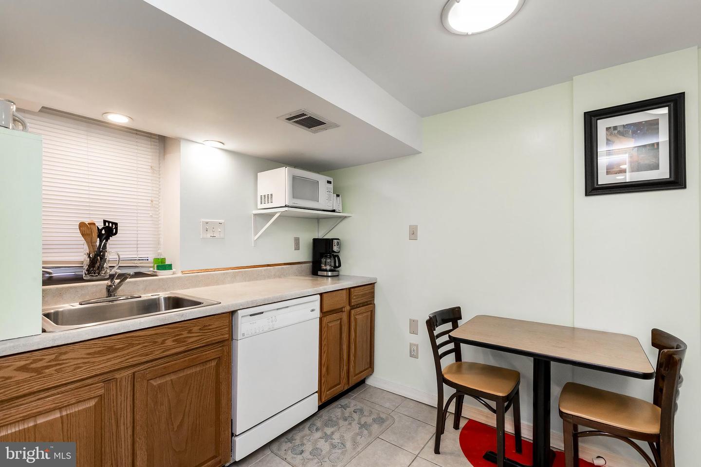 28 S INGRAM ST, ALEXANDRIA, Virginia 22304, 4 Bedrooms Bedrooms, ,3 BathroomsBathrooms,Residential,For sale,28 S INGRAM ST,VAAX2042864 MLS # VAAX2042864