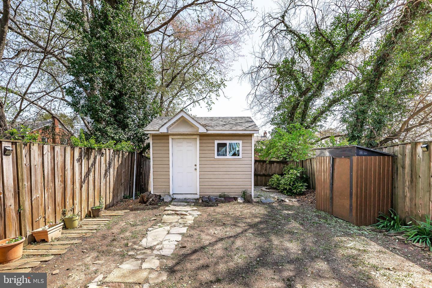 28 S INGRAM ST, ALEXANDRIA, Virginia 22304, 4 Bedrooms Bedrooms, ,3 BathroomsBathrooms,Residential,For sale,28 S INGRAM ST,VAAX2042864 MLS # VAAX2042864