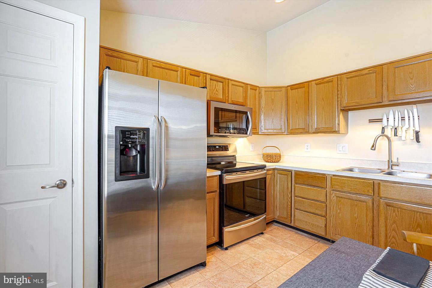 7524 SNOWPEA CT #J, ALEXANDRIA, Virginia 22306, 2 Bedrooms Bedrooms, ,2 BathroomsBathrooms,Residential,For sale,7524 SNOWPEA CT #J,VAFX2237864 MLS # VAFX2237864