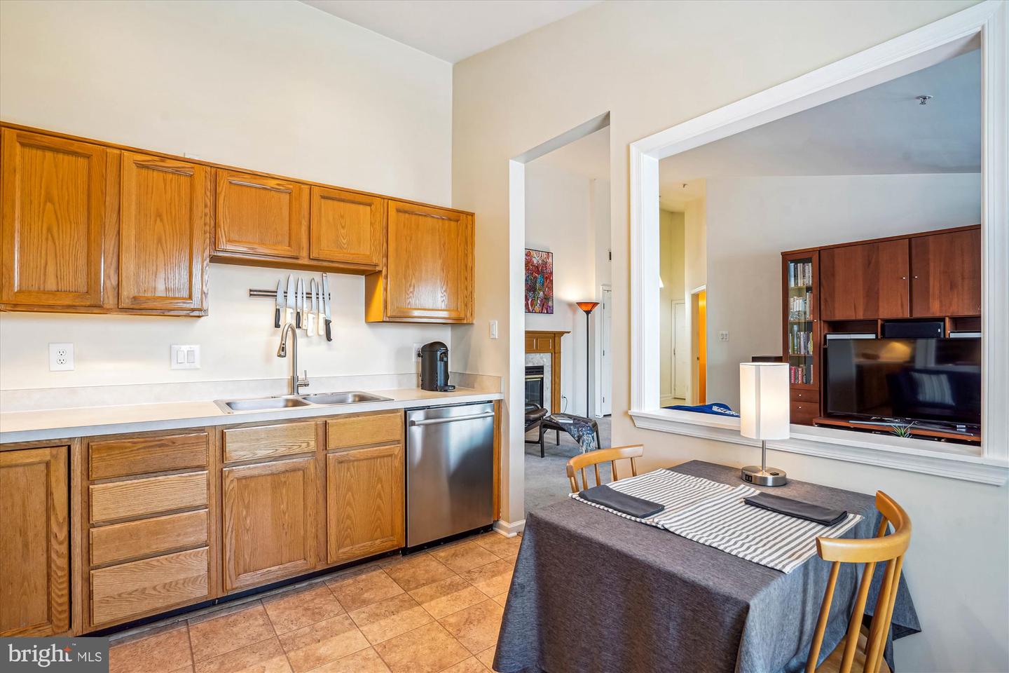 7524 SNOWPEA CT #J, ALEXANDRIA, Virginia 22306, 2 Bedrooms Bedrooms, ,2 BathroomsBathrooms,Residential,For sale,7524 SNOWPEA CT #J,VAFX2237864 MLS # VAFX2237864