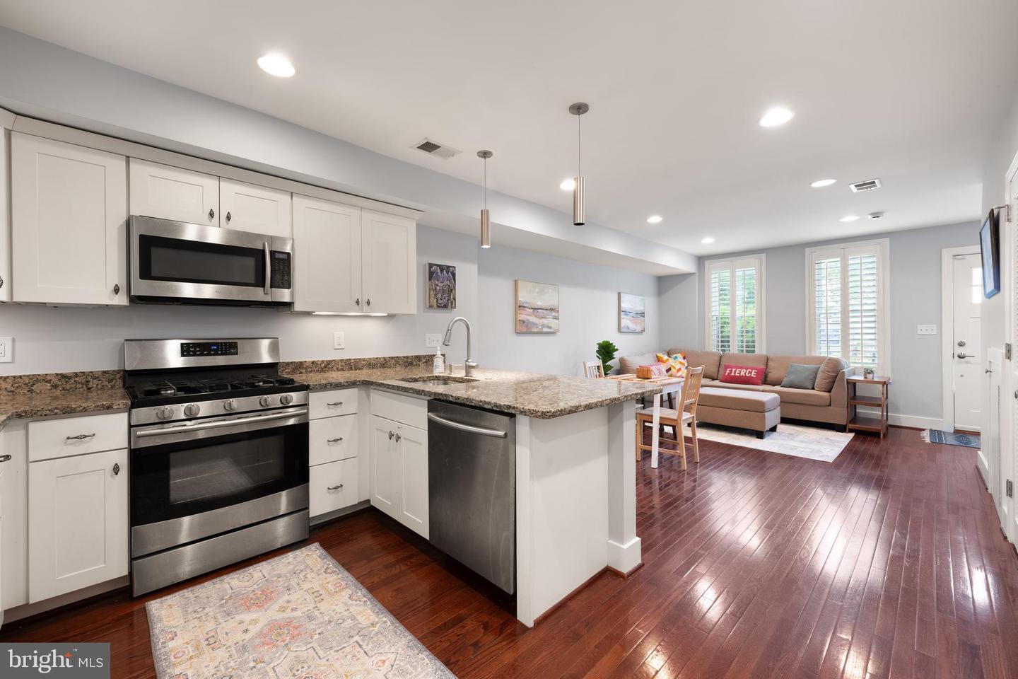1503 CONSTITUTION AVE NE, WASHINGTON, District Of Columbia 20002, 2 Bedrooms Bedrooms, ,1 BathroomBathrooms,Residential,For sale,1503 CONSTITUTION AVE NE,DCDC2198406 MLS # DCDC2198406