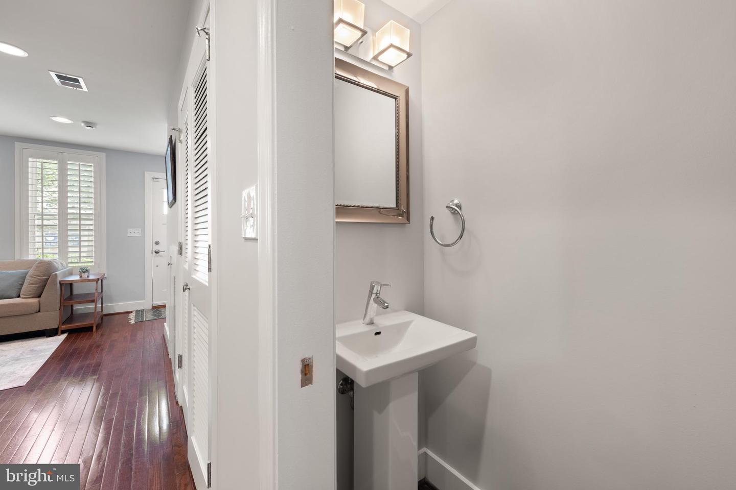 1503 CONSTITUTION AVE NE, WASHINGTON, District Of Columbia 20002, 2 Bedrooms Bedrooms, ,1 BathroomBathrooms,Residential,For sale,1503 CONSTITUTION AVE NE,DCDC2198406 MLS # DCDC2198406