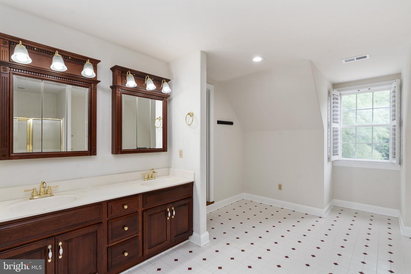 3910 CORBIN HALL LN, FREDERICKSBURG, Virginia 22408, 3 Bedrooms Bedrooms, ,2 BathroomsBathrooms,Residential,For sale,3910 CORBIN HALL LN,VASP2032970 MLS # VASP2032970