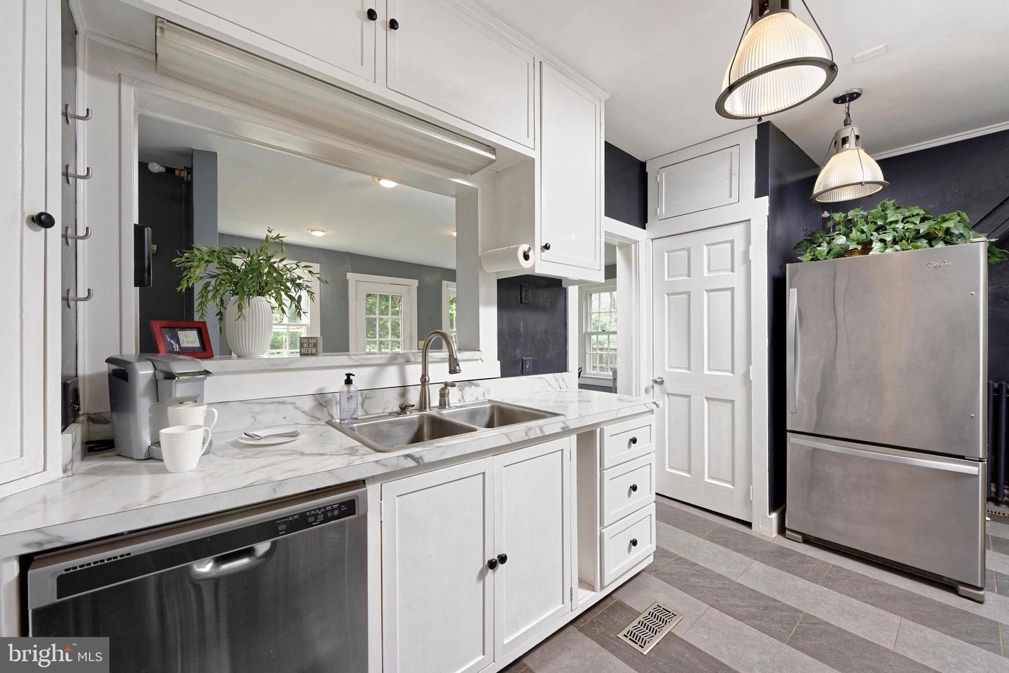 698 & 694 FEDERAL ST, PARIS, Virginia 20130, 2 Bedrooms Bedrooms, ,1 BathroomBathrooms,Residential,For sale,698 & 694 FEDERAL ST,VAFQ2016574 MLS # VAFQ2016574