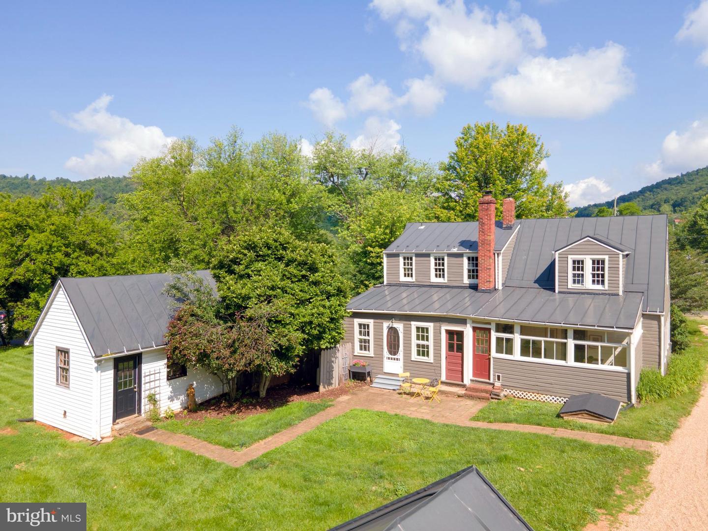 698 & 694 FEDERAL ST, PARIS, Virginia 20130, 2 Bedrooms Bedrooms, ,1 BathroomBathrooms,Residential,For sale,698 & 694 FEDERAL ST,VAFQ2016574 MLS # VAFQ2016574