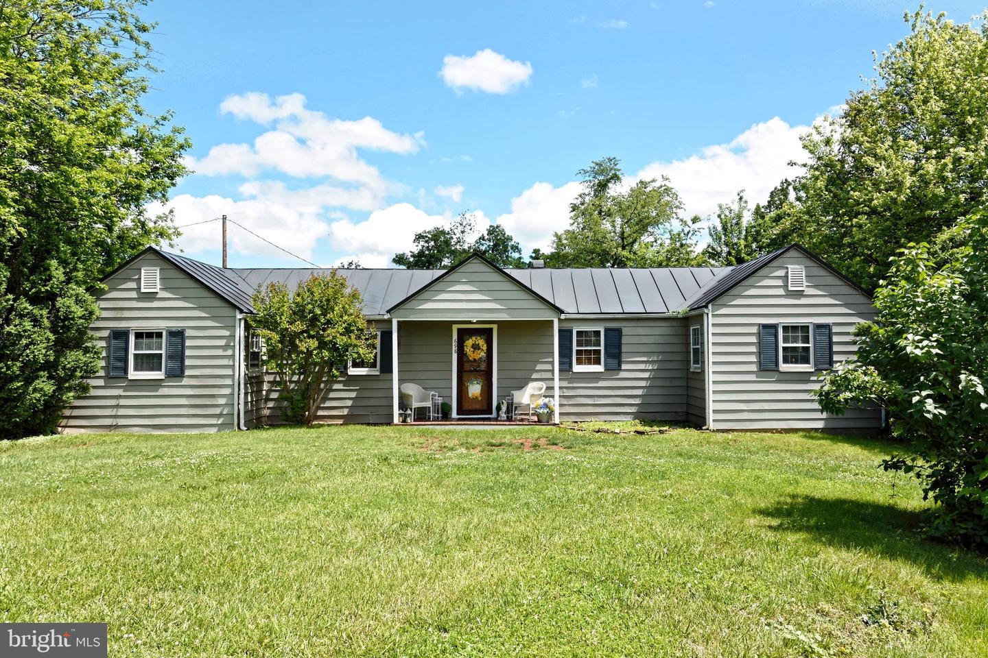 698 & 694 FEDERAL ST, PARIS, Virginia 20130, 2 Bedrooms Bedrooms, ,1 BathroomBathrooms,Residential,For sale,698 & 694 FEDERAL ST,VAFQ2016574 MLS # VAFQ2016574