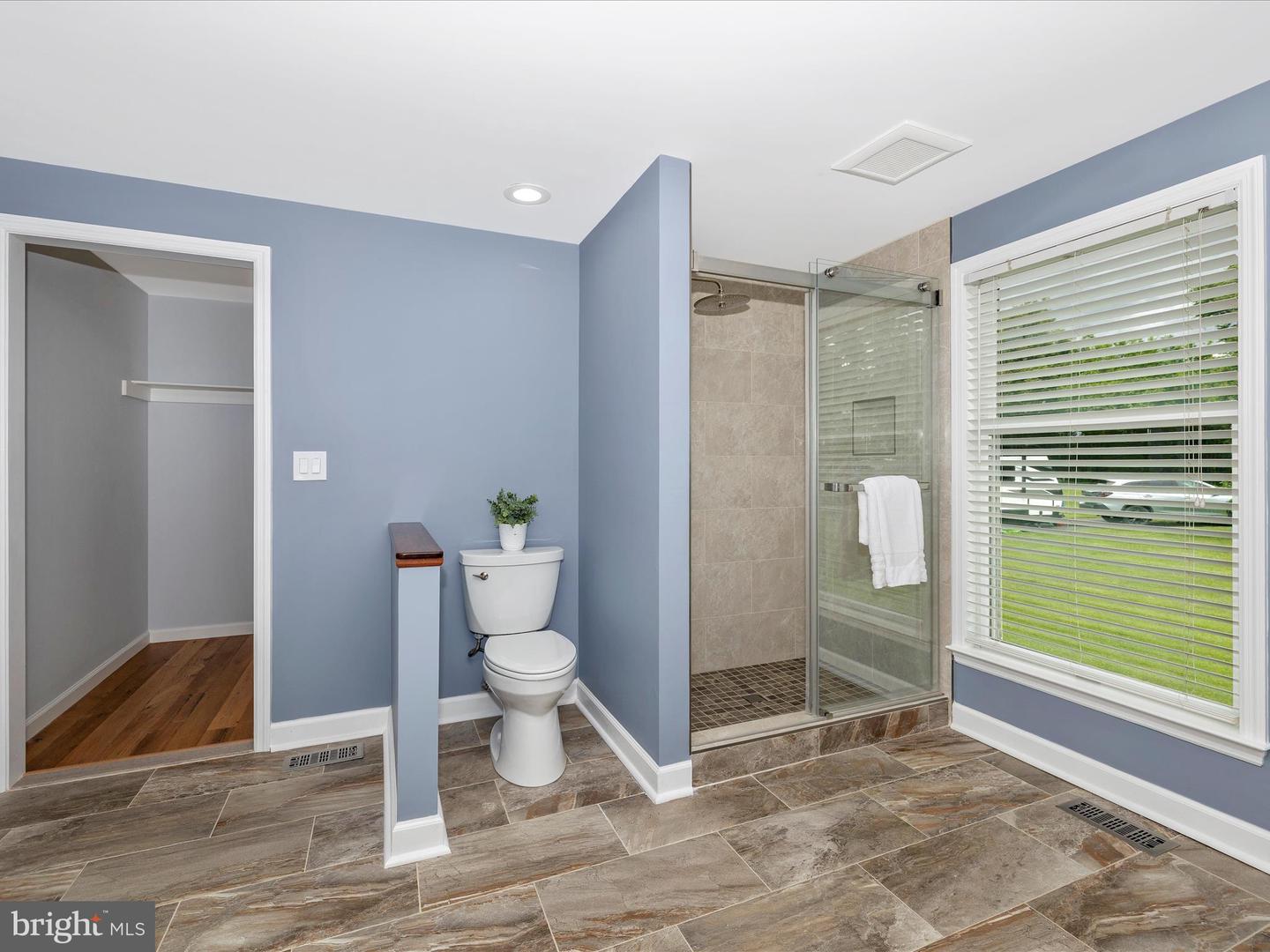 40625 TANKERVILLE RD, LOVETTSVILLE, Virginia 20180, 5 Bedrooms Bedrooms, ,3 BathroomsBathrooms,Residential,For sale,40625 TANKERVILLE RD,VALO2096120 MLS # VALO2096120