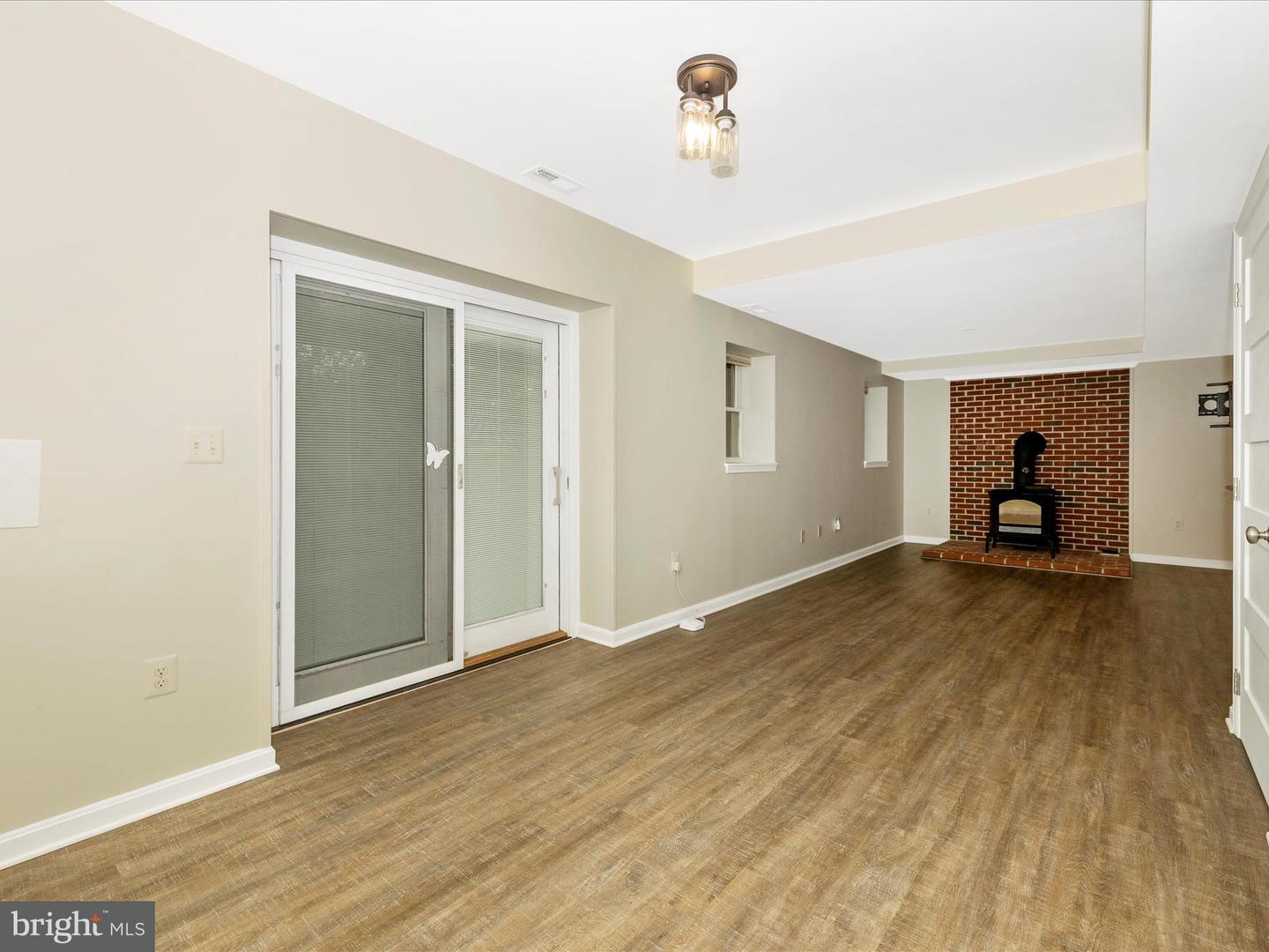 40625 TANKERVILLE RD, LOVETTSVILLE, Virginia 20180, 5 Bedrooms Bedrooms, ,3 BathroomsBathrooms,Residential,For sale,40625 TANKERVILLE RD,VALO2096120 MLS # VALO2096120