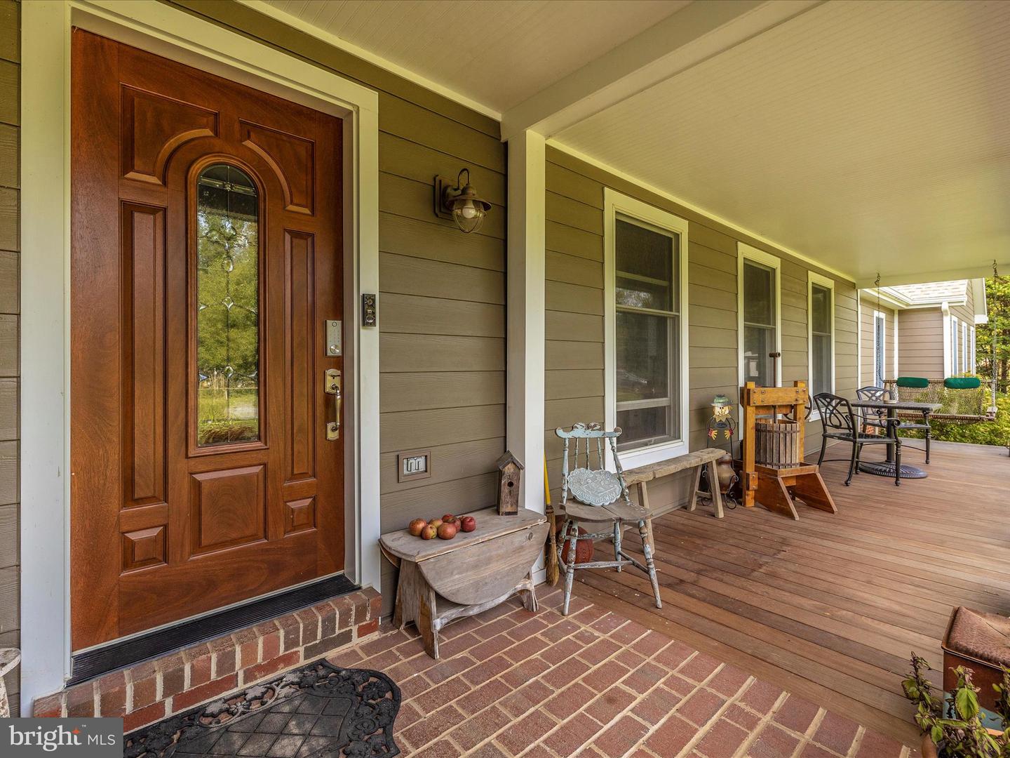 40625 TANKERVILLE RD, LOVETTSVILLE, Virginia 20180, 5 Bedrooms Bedrooms, ,3 BathroomsBathrooms,Residential,For sale,40625 TANKERVILLE RD,VALO2096120 MLS # VALO2096120