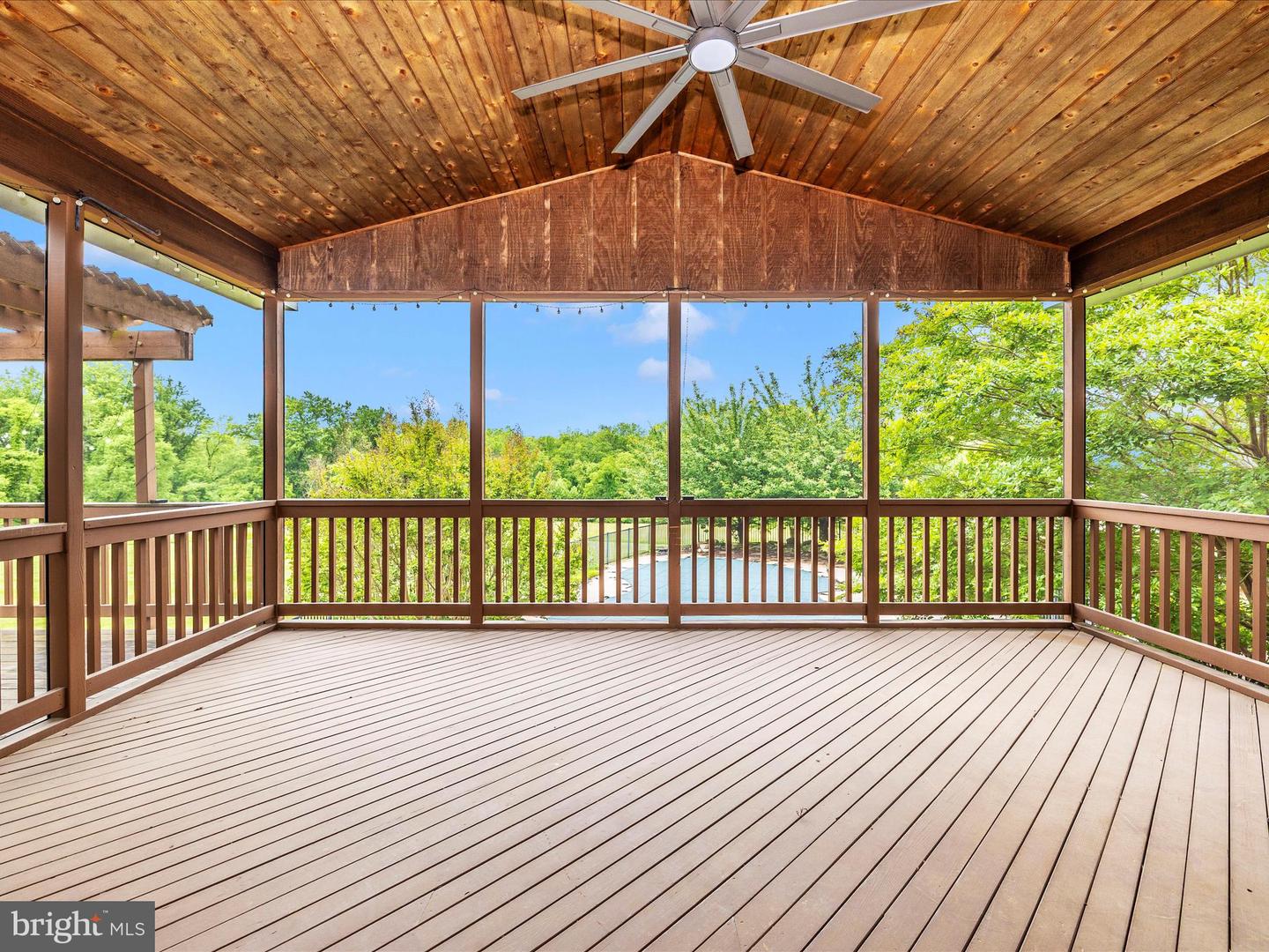 40625 TANKERVILLE RD, LOVETTSVILLE, Virginia 20180, 5 Bedrooms Bedrooms, ,3 BathroomsBathrooms,Residential,For sale,40625 TANKERVILLE RD,VALO2096120 MLS # VALO2096120