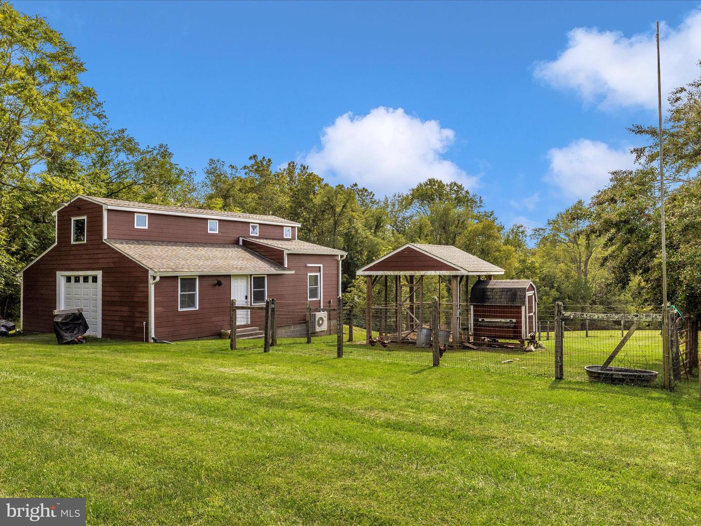 40625 TANKERVILLE RD, LOVETTSVILLE, Virginia 20180, 5 Bedrooms Bedrooms, ,3 BathroomsBathrooms,Residential,For sale,40625 TANKERVILLE RD,VALO2096120 MLS # VALO2096120