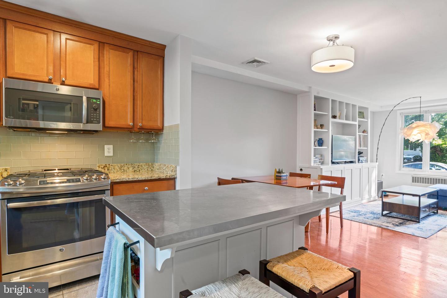 1502 DOGWOOD DR, ALEXANDRIA, Virginia 22302, 3 Bedrooms Bedrooms, ,1 BathroomBathrooms,Residential,For sale,1502 DOGWOOD DR,VAAX2045264 MLS # VAAX2045264