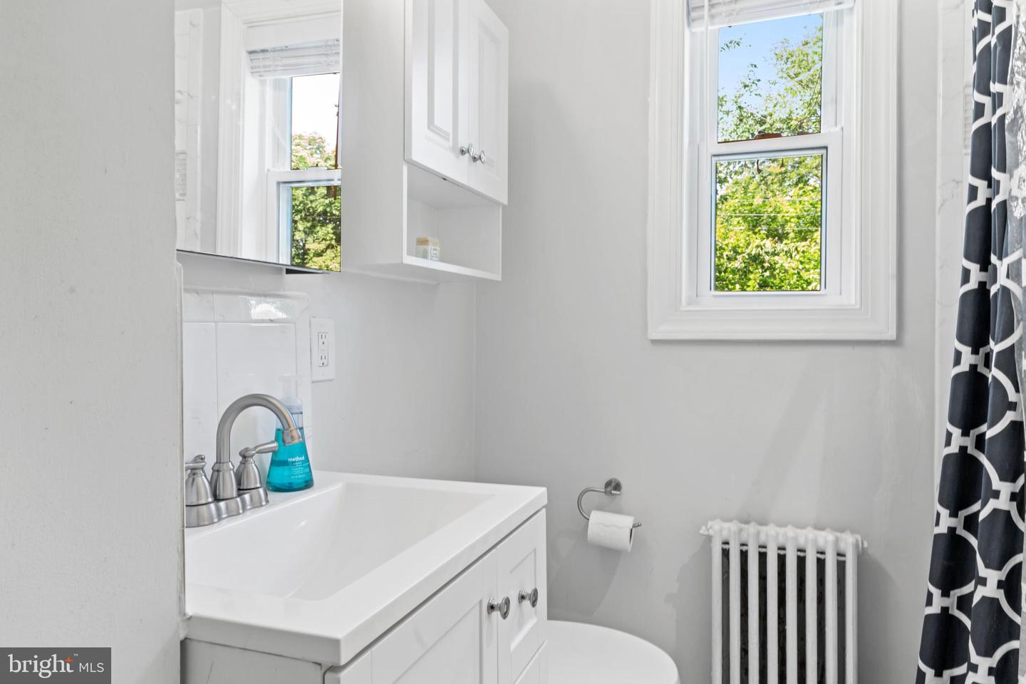 1502 DOGWOOD DR, ALEXANDRIA, Virginia 22302, 3 Bedrooms Bedrooms, ,1 BathroomBathrooms,Residential,For sale,1502 DOGWOOD DR,VAAX2045264 MLS # VAAX2045264