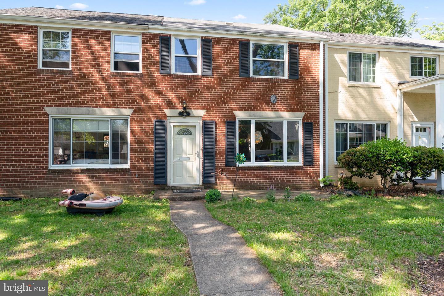 1502 DOGWOOD DR, ALEXANDRIA, Virginia 22302, 3 Bedrooms Bedrooms, ,1 BathroomBathrooms,Residential,For sale,1502 DOGWOOD DR,VAAX2045264 MLS # VAAX2045264