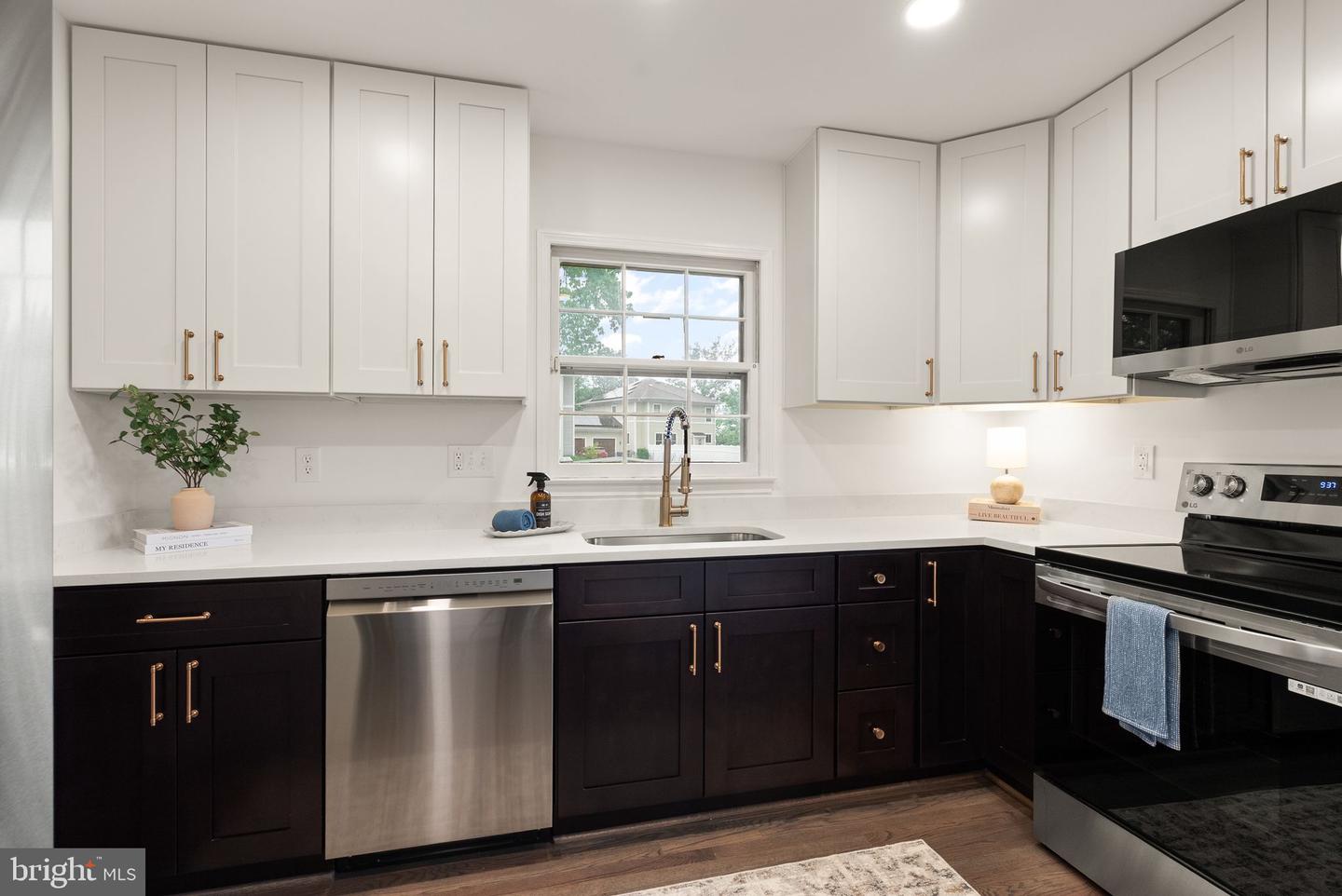 5632 MAXINE CT, ALEXANDRIA, Virginia 22310, 3 Bedrooms Bedrooms, ,2 BathroomsBathrooms,Residential,For sale,5632 MAXINE CT,VAFX2240402 MLS # VAFX2240402