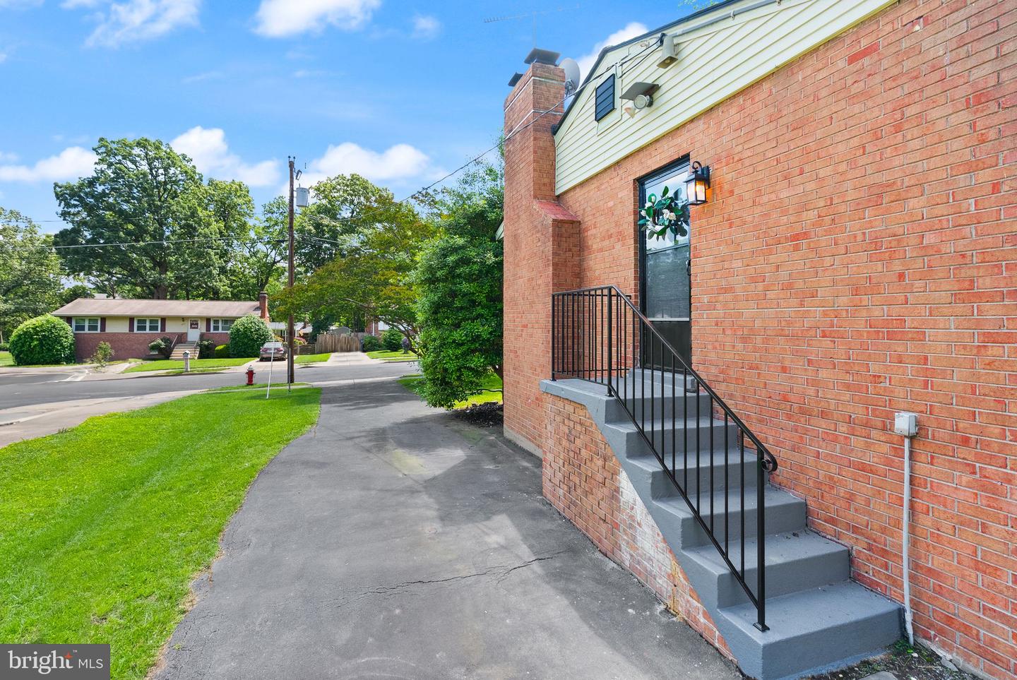 5632 MAXINE CT, ALEXANDRIA, Virginia 22310, 3 Bedrooms Bedrooms, ,2 BathroomsBathrooms,Residential,For sale,5632 MAXINE CT,VAFX2240402 MLS # VAFX2240402