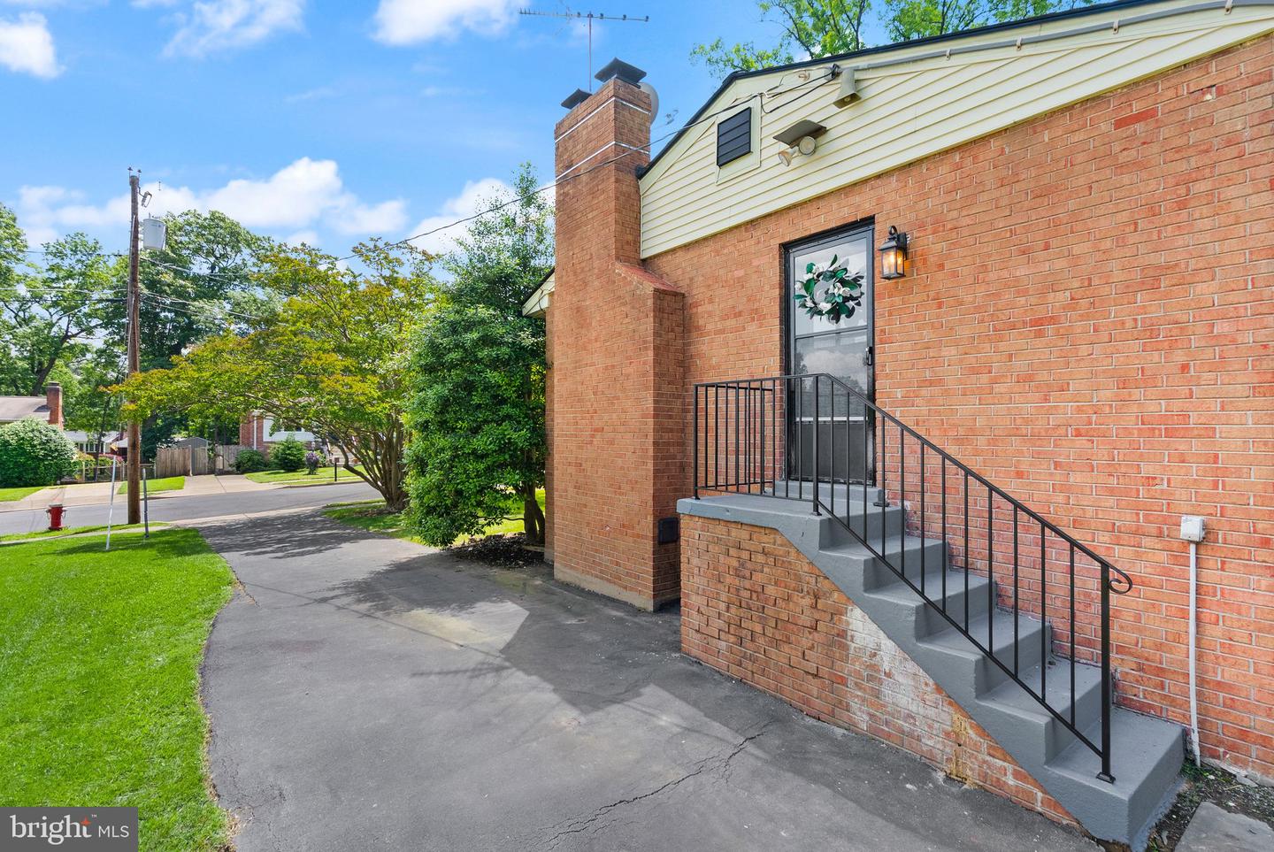 5632 MAXINE CT, ALEXANDRIA, Virginia 22310, 3 Bedrooms Bedrooms, ,2 BathroomsBathrooms,Residential,For sale,5632 MAXINE CT,VAFX2240402 MLS # VAFX2240402