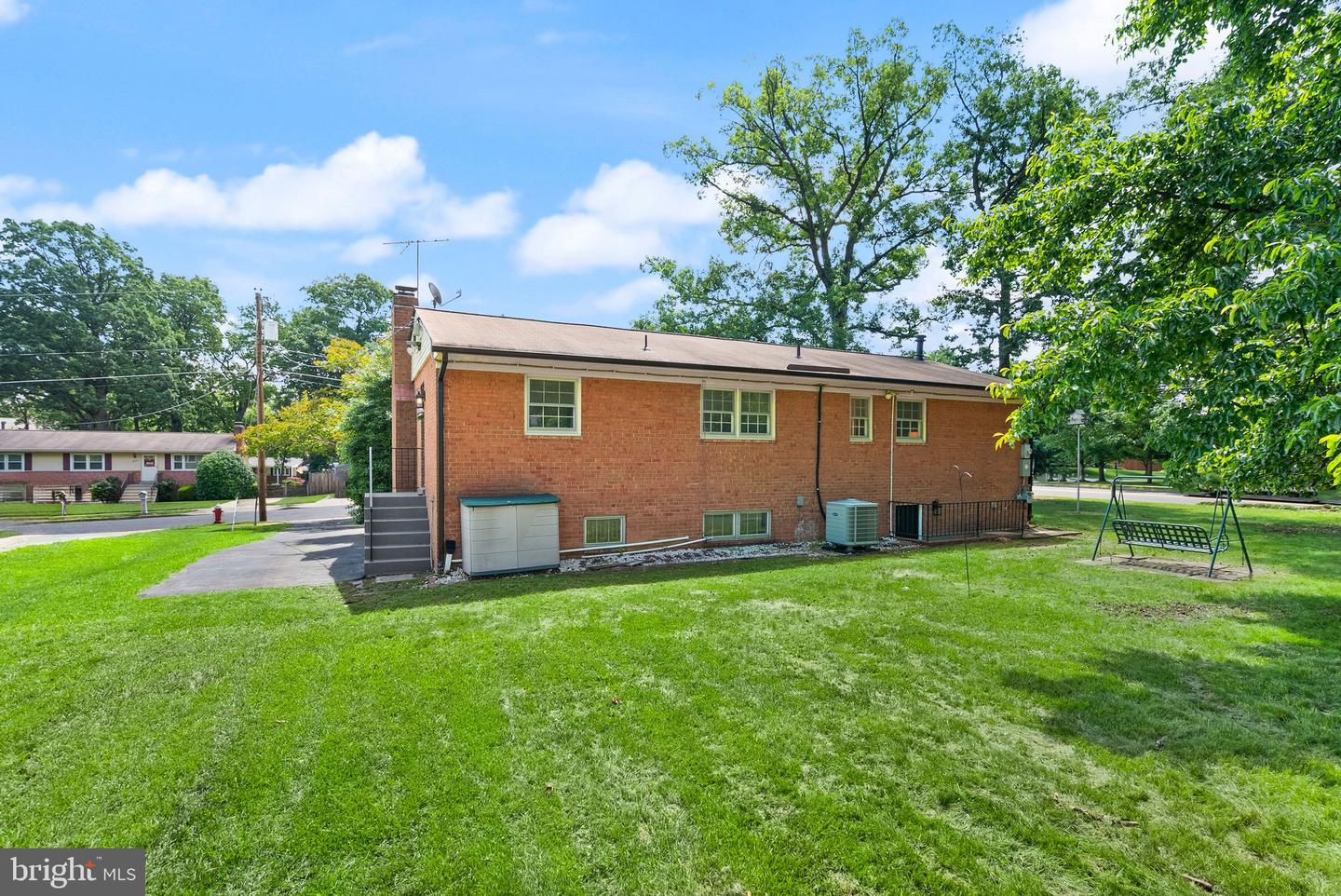 5632 MAXINE CT, ALEXANDRIA, Virginia 22310, 3 Bedrooms Bedrooms, ,2 BathroomsBathrooms,Residential,For sale,5632 MAXINE CT,VAFX2240402 MLS # VAFX2240402