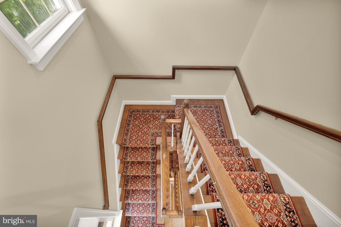 2221 N OAK CT, ARLINGTON, Virginia 22209, 3 Bedrooms Bedrooms, ,3 BathroomsBathrooms,Residential,For sale,2221 N OAK CT,VAAR2057588 MLS # VAAR2057588