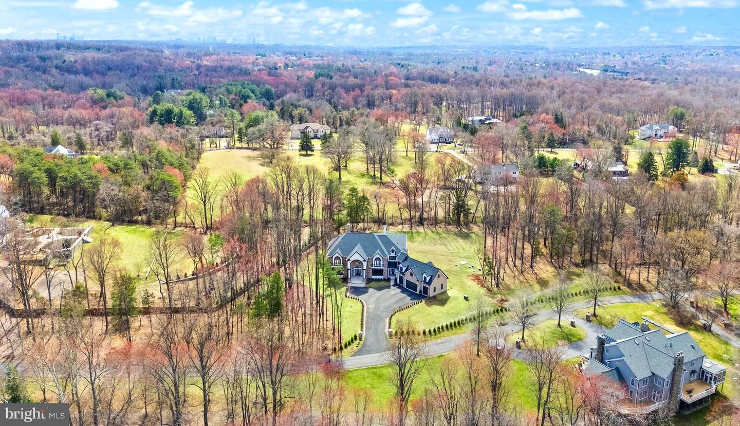 11721 PLANTATION DR, GREAT FALLS, Virginia 22066, 6 Bedrooms Bedrooms, ,8 BathroomsBathrooms,Residential,For sale,11721 PLANTATION DR,VAFX2241544 MLS # VAFX2241544