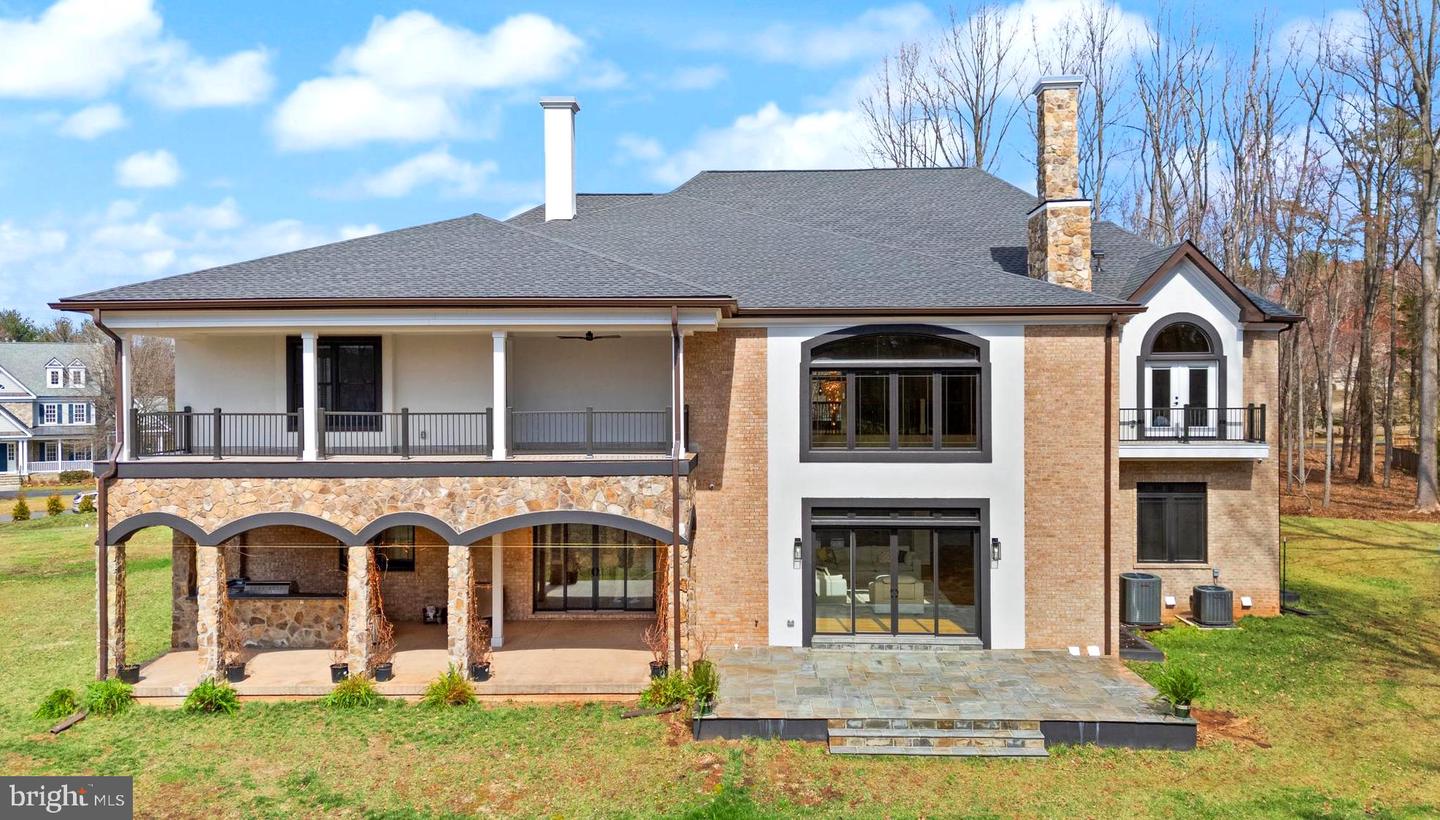 11721 PLANTATION DR, GREAT FALLS, Virginia 22066, 6 Bedrooms Bedrooms, ,8 BathroomsBathrooms,Residential,For sale,11721 PLANTATION DR,VAFX2241544 MLS # VAFX2241544