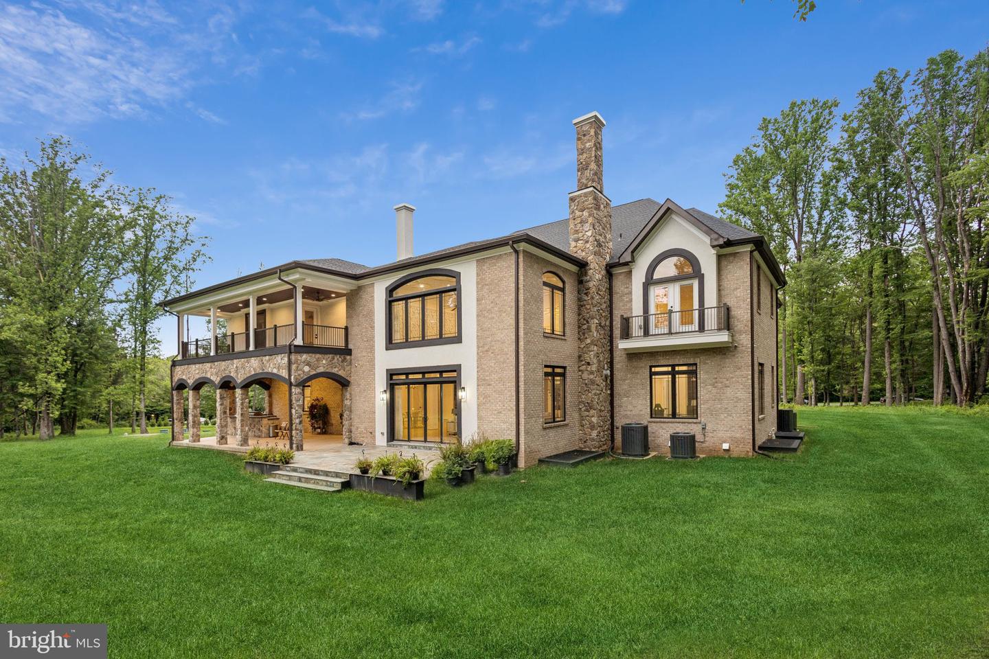 11721 PLANTATION DR, GREAT FALLS, Virginia 22066, 6 Bedrooms Bedrooms, ,8 BathroomsBathrooms,Residential,For sale,11721 PLANTATION DR,VAFX2241544 MLS # VAFX2241544