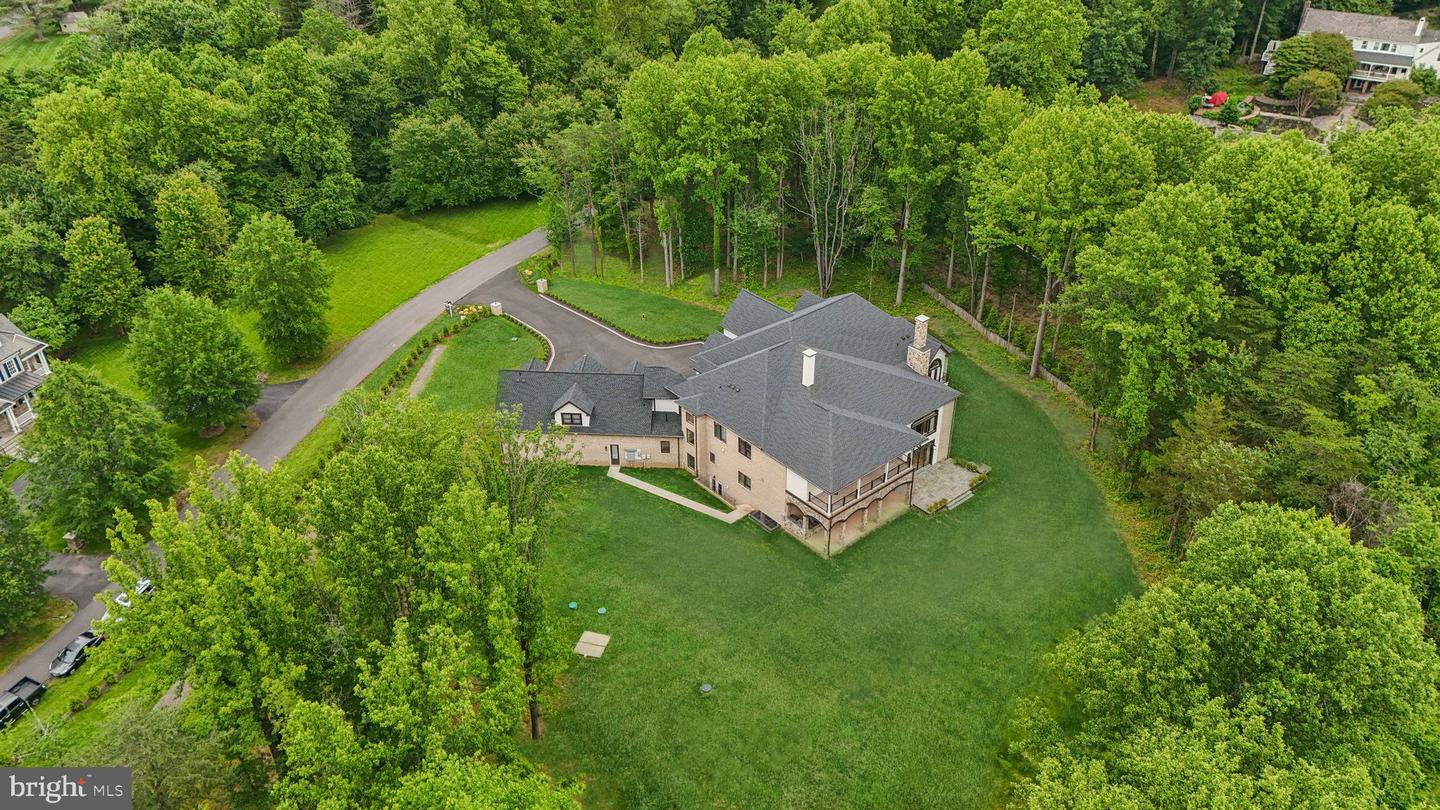 11721 PLANTATION DR, GREAT FALLS, Virginia 22066, 6 Bedrooms Bedrooms, ,8 BathroomsBathrooms,Residential,For sale,11721 PLANTATION DR,VAFX2241544 MLS # VAFX2241544