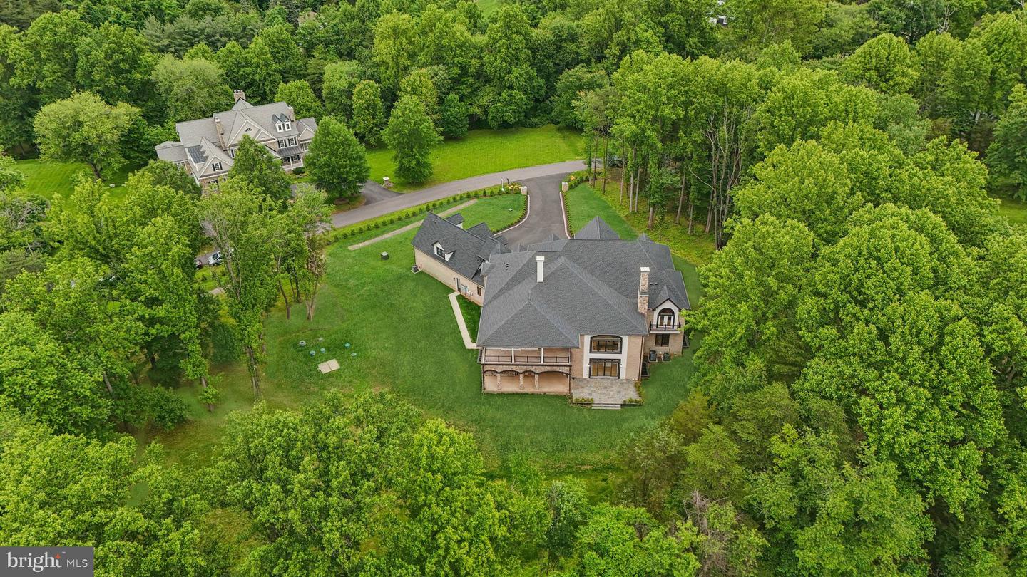 11721 PLANTATION DR, GREAT FALLS, Virginia 22066, 6 Bedrooms Bedrooms, ,8 BathroomsBathrooms,Residential,For sale,11721 PLANTATION DR,VAFX2241544 MLS # VAFX2241544