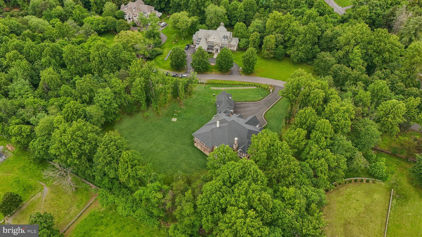11721 PLANTATION DR, GREAT FALLS, Virginia 22066, 6 Bedrooms Bedrooms, ,8 BathroomsBathrooms,Residential,For sale,11721 PLANTATION DR,VAFX2241544 MLS # VAFX2241544