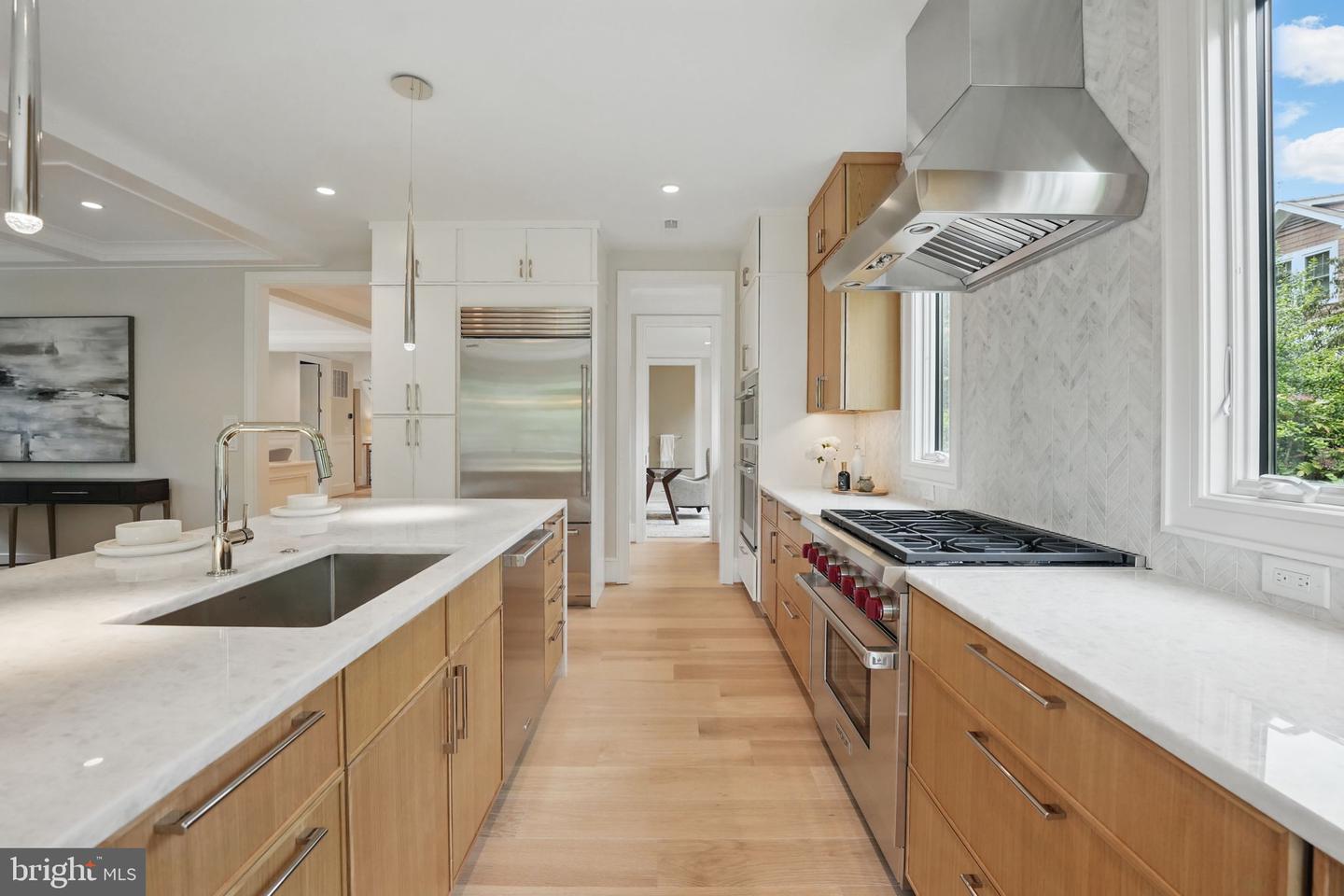 4610 17TH ST N, ARLINGTON, Virginia 22207, 5 Bedrooms Bedrooms, ,5 BathroomsBathrooms,Residential,For sale,4610 17TH ST N,VAAR2057578 MLS # VAAR2057578