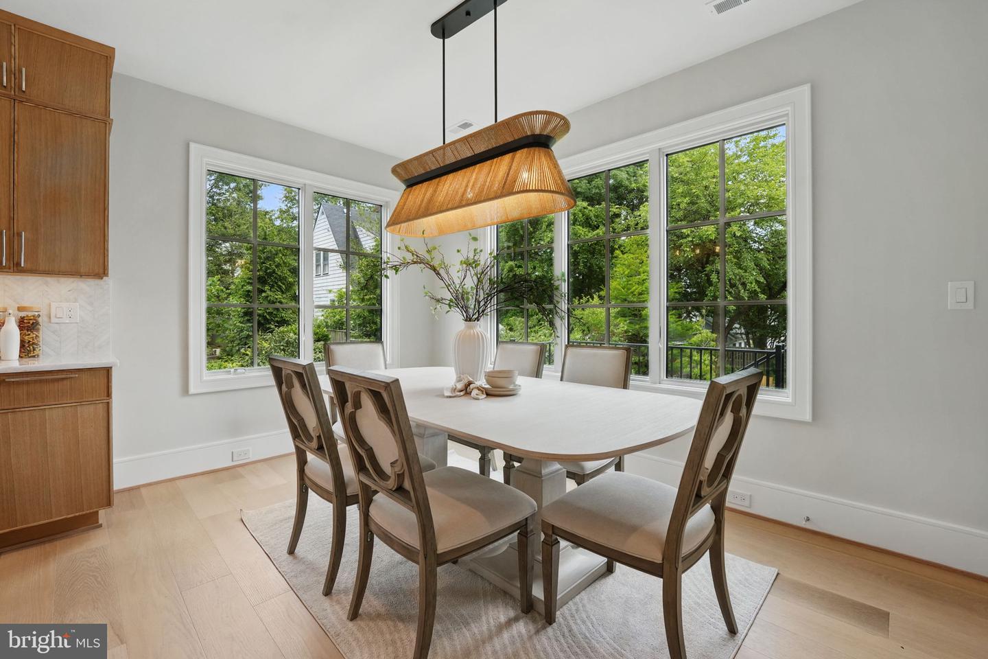 4610 17TH ST N, ARLINGTON, Virginia 22207, 5 Bedrooms Bedrooms, ,5 BathroomsBathrooms,Residential,For sale,4610 17TH ST N,VAAR2057578 MLS # VAAR2057578