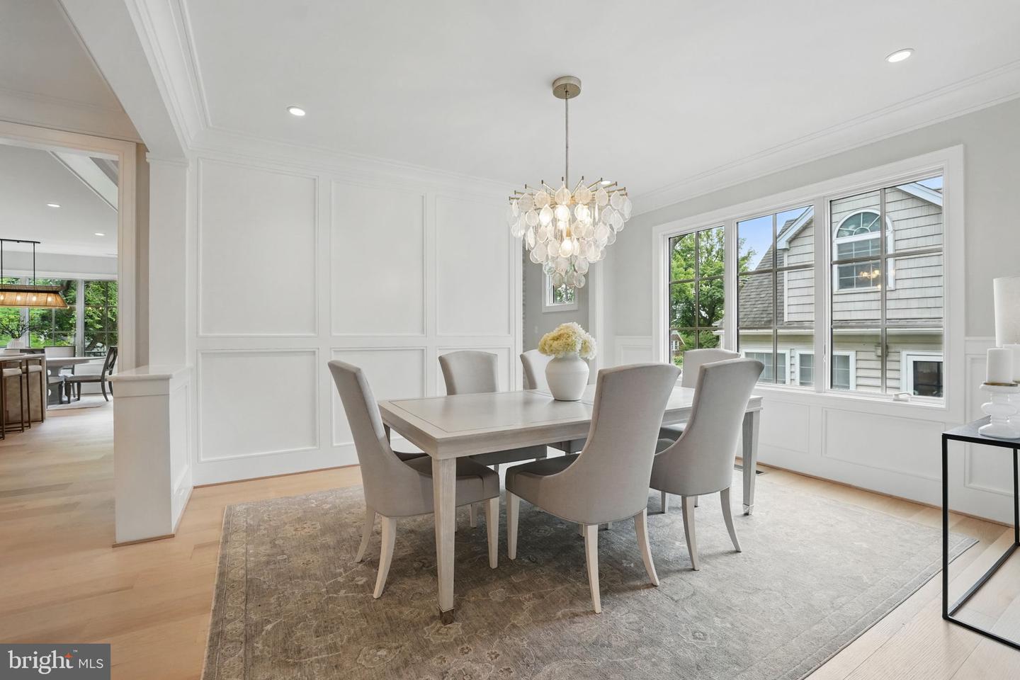 4610 17TH ST N, ARLINGTON, Virginia 22207, 5 Bedrooms Bedrooms, ,5 BathroomsBathrooms,Residential,For sale,4610 17TH ST N,VAAR2057578 MLS # VAAR2057578