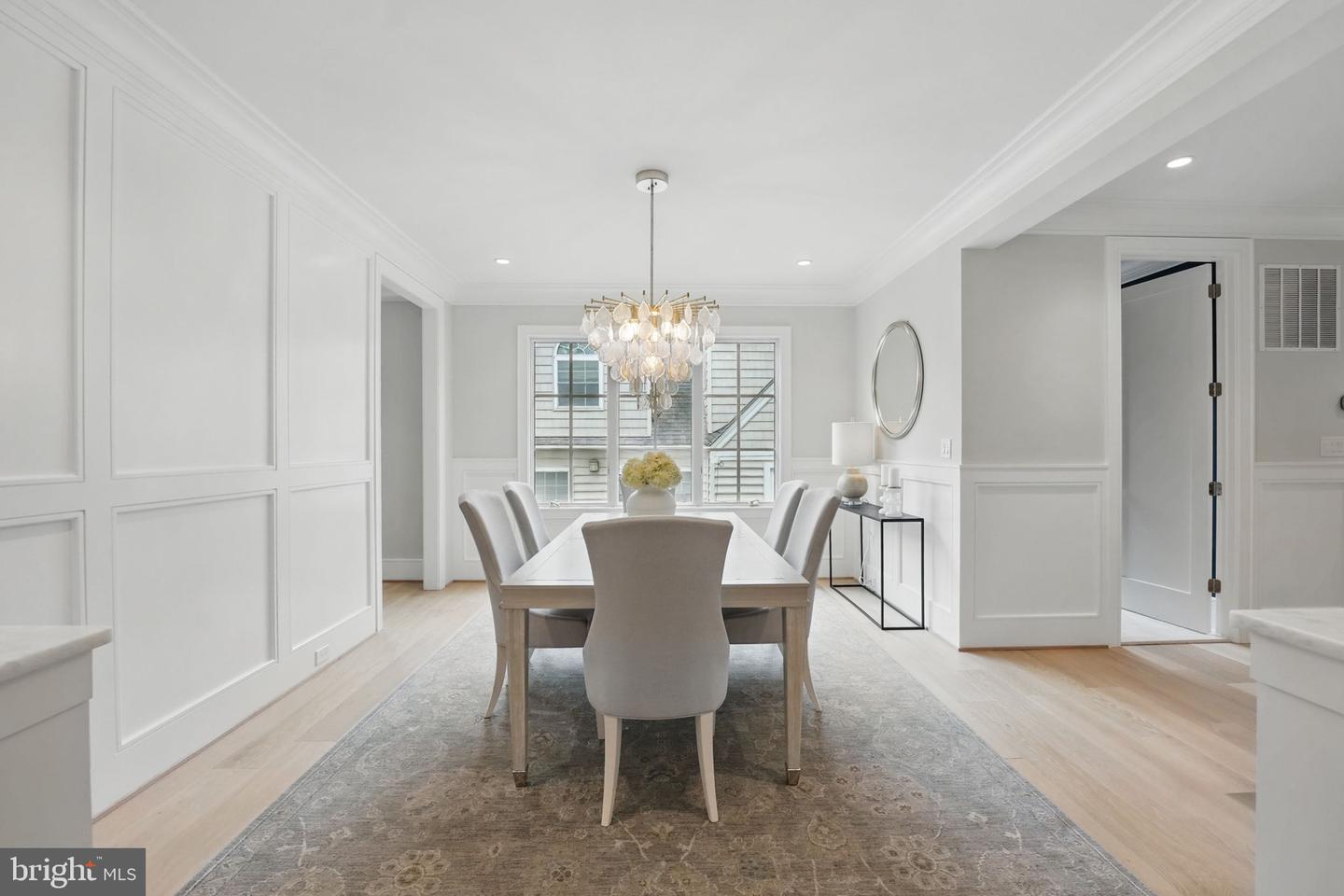 4610 17TH ST N, ARLINGTON, Virginia 22207, 5 Bedrooms Bedrooms, ,5 BathroomsBathrooms,Residential,For sale,4610 17TH ST N,VAAR2057578 MLS # VAAR2057578