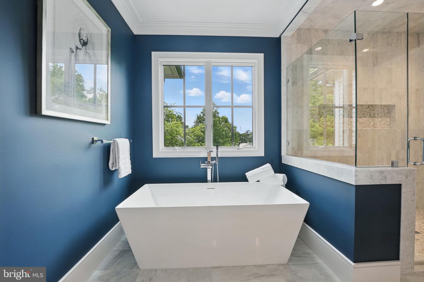4610 17TH ST N, ARLINGTON, Virginia 22207, 5 Bedrooms Bedrooms, ,5 BathroomsBathrooms,Residential,For sale,4610 17TH ST N,VAAR2057578 MLS # VAAR2057578