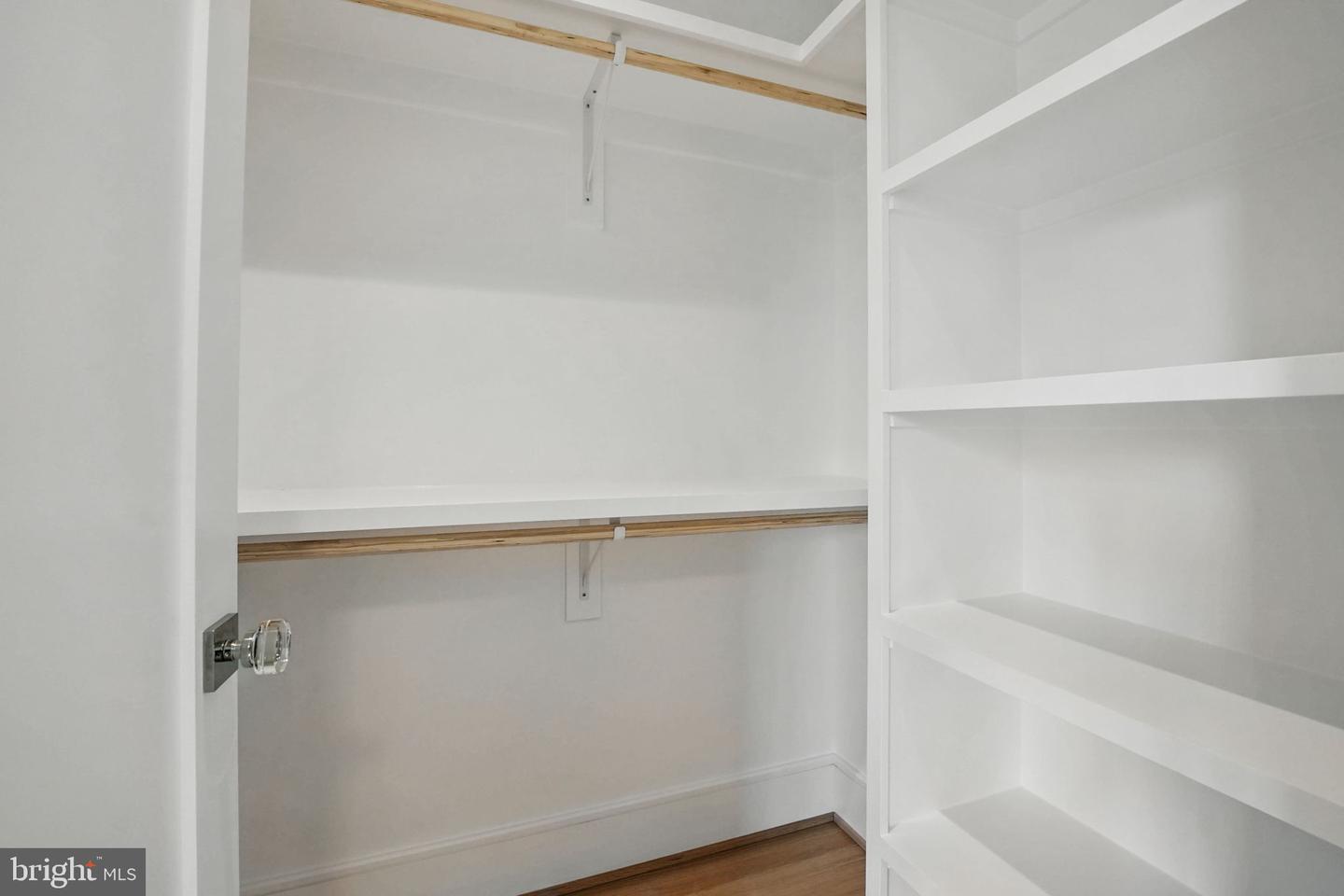 4610 17TH ST N, ARLINGTON, Virginia 22207, 5 Bedrooms Bedrooms, ,5 BathroomsBathrooms,Residential,For sale,4610 17TH ST N,VAAR2057578 MLS # VAAR2057578