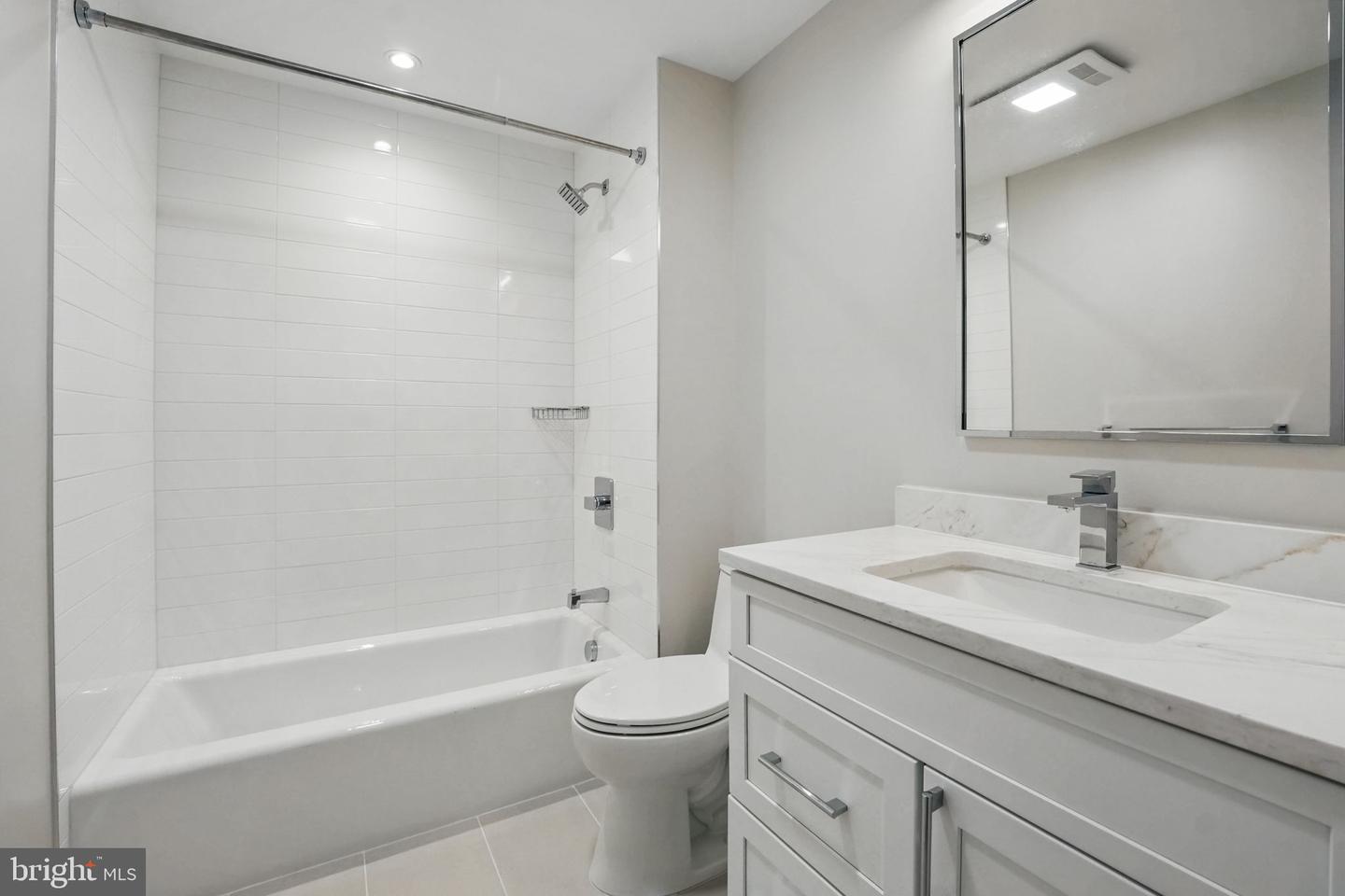4610 17TH ST N, ARLINGTON, Virginia 22207, 5 Bedrooms Bedrooms, ,5 BathroomsBathrooms,Residential,For sale,4610 17TH ST N,VAAR2057578 MLS # VAAR2057578