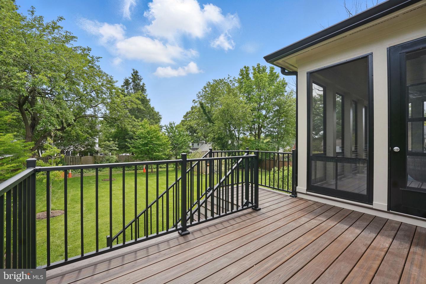 4610 17TH ST N, ARLINGTON, Virginia 22207, 5 Bedrooms Bedrooms, ,5 BathroomsBathrooms,Residential,For sale,4610 17TH ST N,VAAR2057578 MLS # VAAR2057578