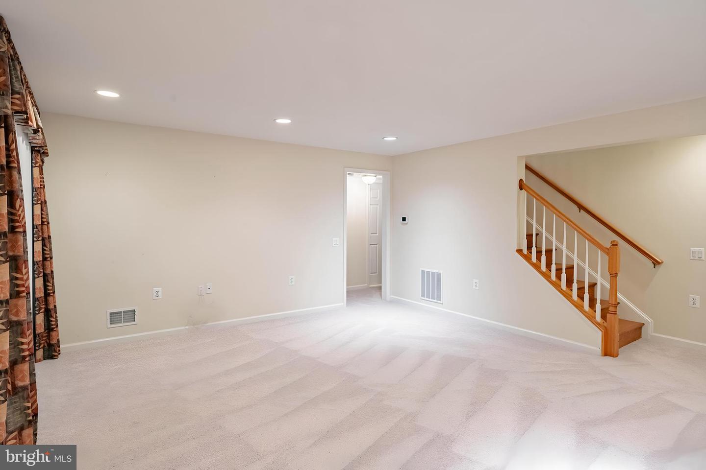19 HANOVER CT, FREDERICKSBURG, Virginia 22406, 3 Bedrooms Bedrooms, ,3 BathroomsBathrooms,Residential,For sale,19 HANOVER CT,VAST2038936 MLS # VAST2038936