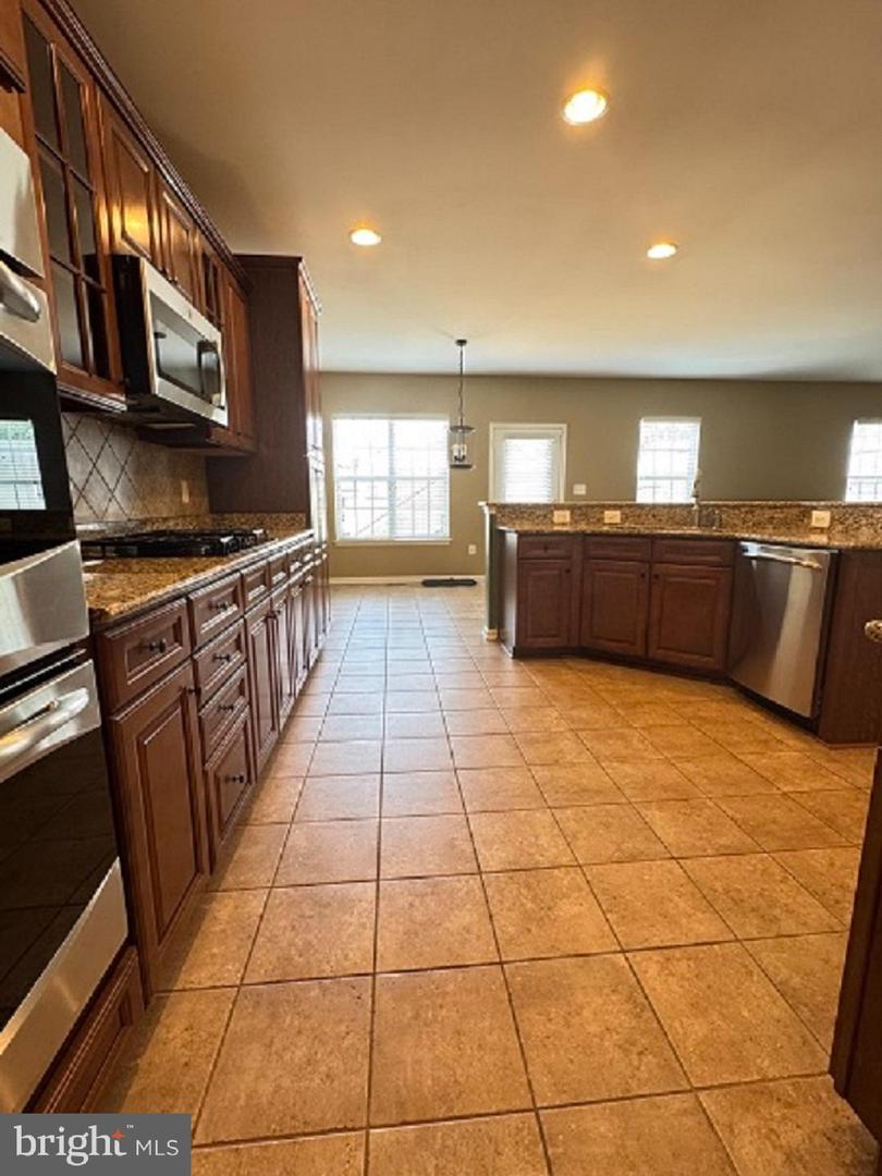 1719 IDLEWILD BLVD, FREDERICKSBURG, Virginia 22401, 3 Bedrooms Bedrooms, 10 Rooms Rooms,3 BathroomsBathrooms,Residential,For sale,1719 IDLEWILD BLVD,VAFB2008254 MLS # VAFB2008254