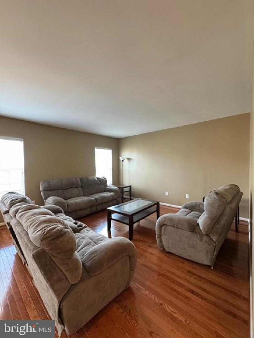 1719 IDLEWILD BLVD, FREDERICKSBURG, Virginia 22401, 3 Bedrooms Bedrooms, 10 Rooms Rooms,3 BathroomsBathrooms,Residential,For sale,1719 IDLEWILD BLVD,VAFB2008254 MLS # VAFB2008254